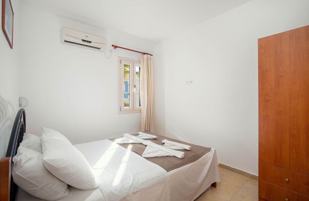 Coralli Apartments με θέα το Αιγαίο. Διαμερίσματα μέχρι 6 ατόμων για Οικογενειακές Διακοπές στη Σέριφο
